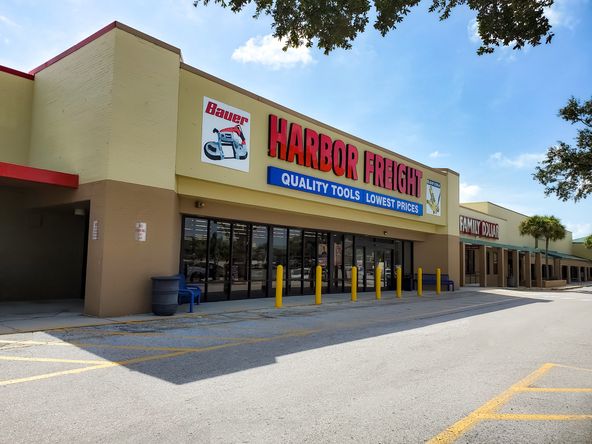 ORANGE GROVE SHOPPING CENTER: 1316 – 1450 FL-60, Lake Wales, FL 33853